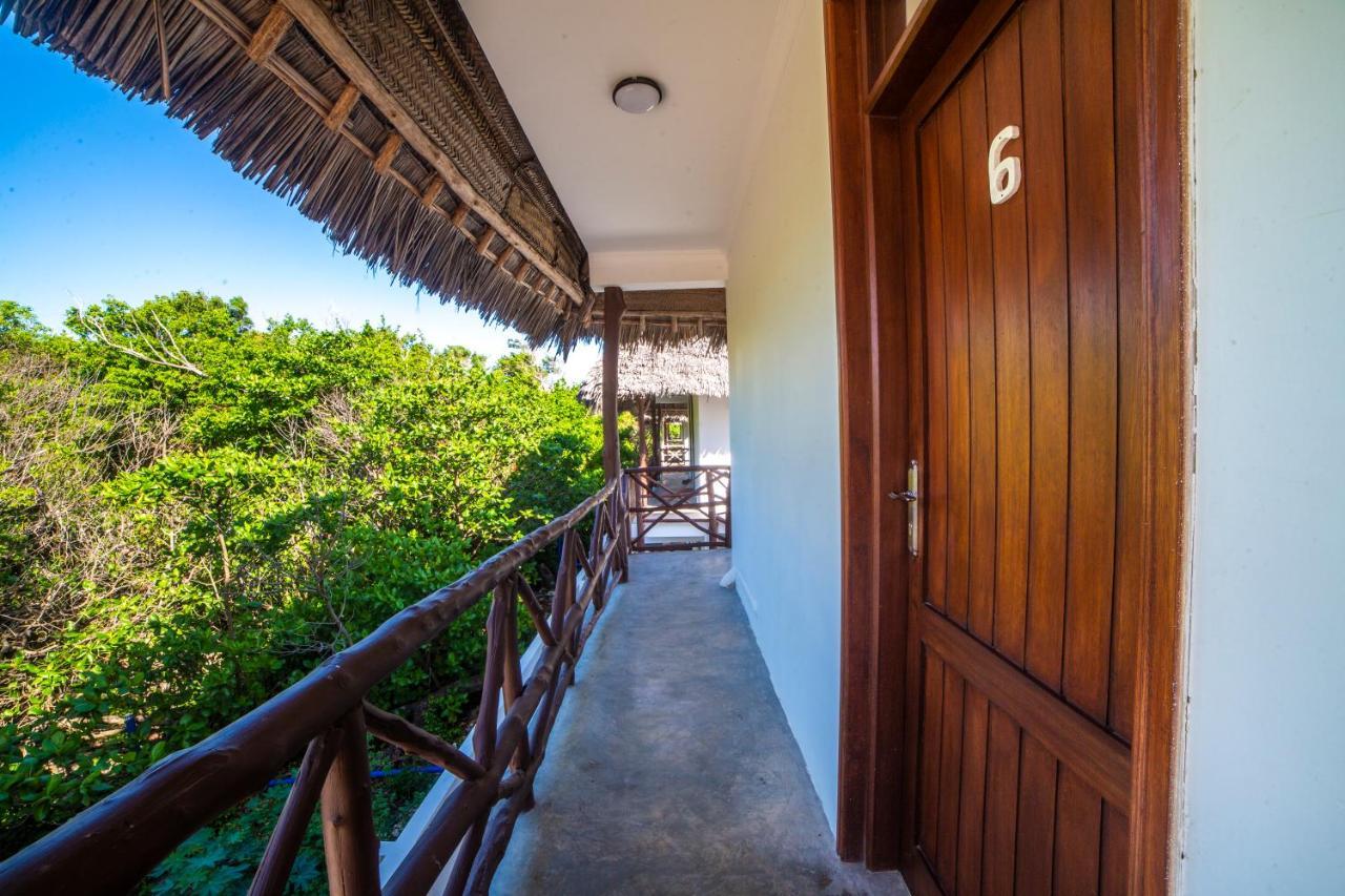 Mahi Mahi Beach Hotel Jambiani  Exterior photo
