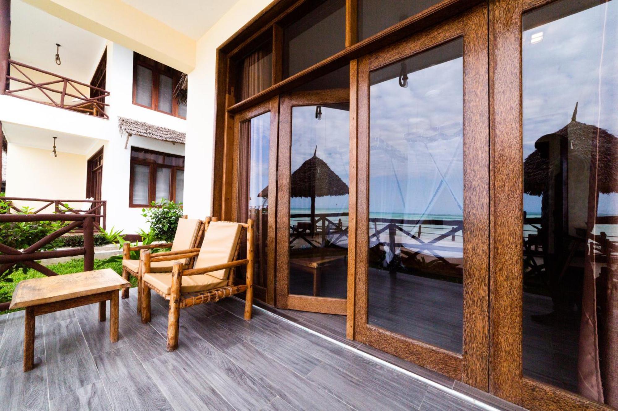 Mahi Mahi Beach Hotel Jambiani  Exterior photo